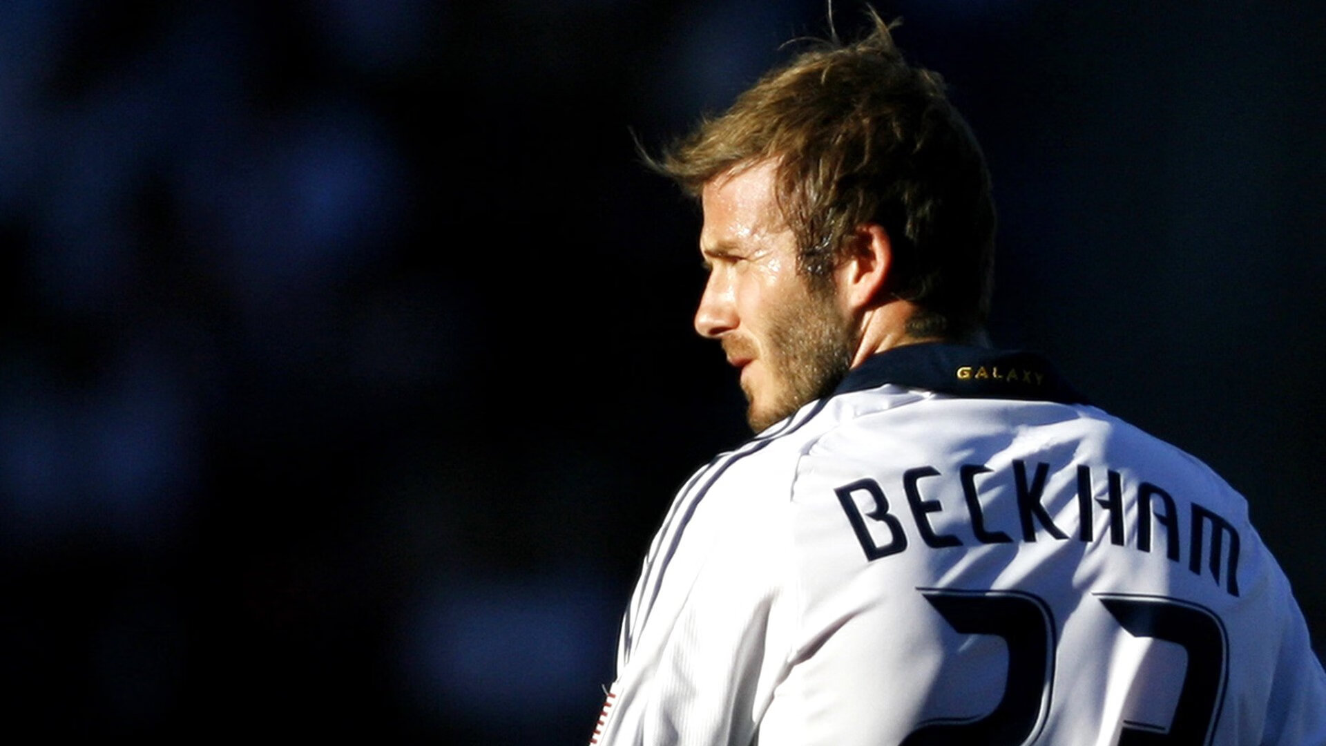 AC MILANSPORTS-英超球队视频分析系统提升边路防守协同效率,英超当下最流行的战术打法, 或将引领世界足球潮流!